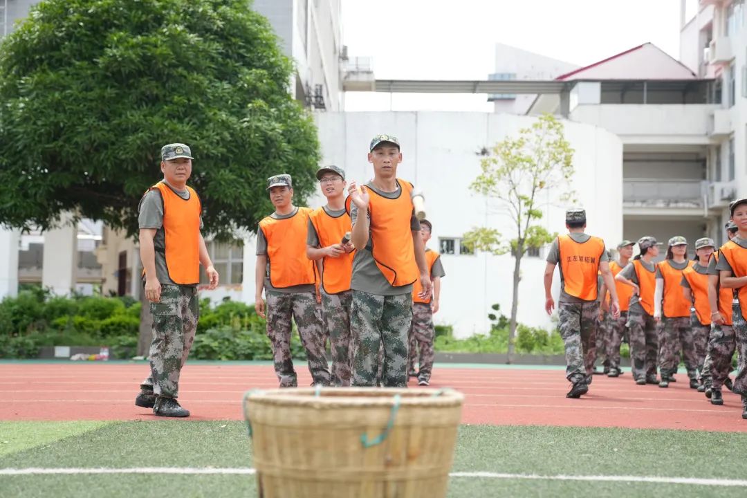 軍訓(xùn)10 軍訓(xùn)10